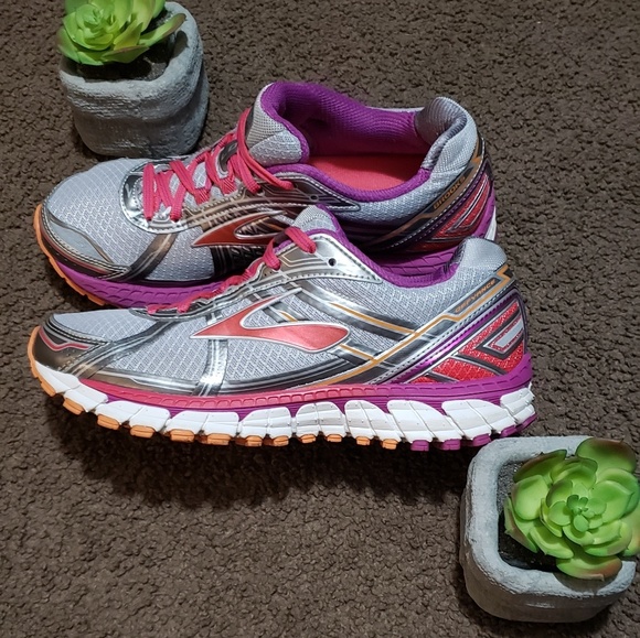 brooks defyance 9 pink